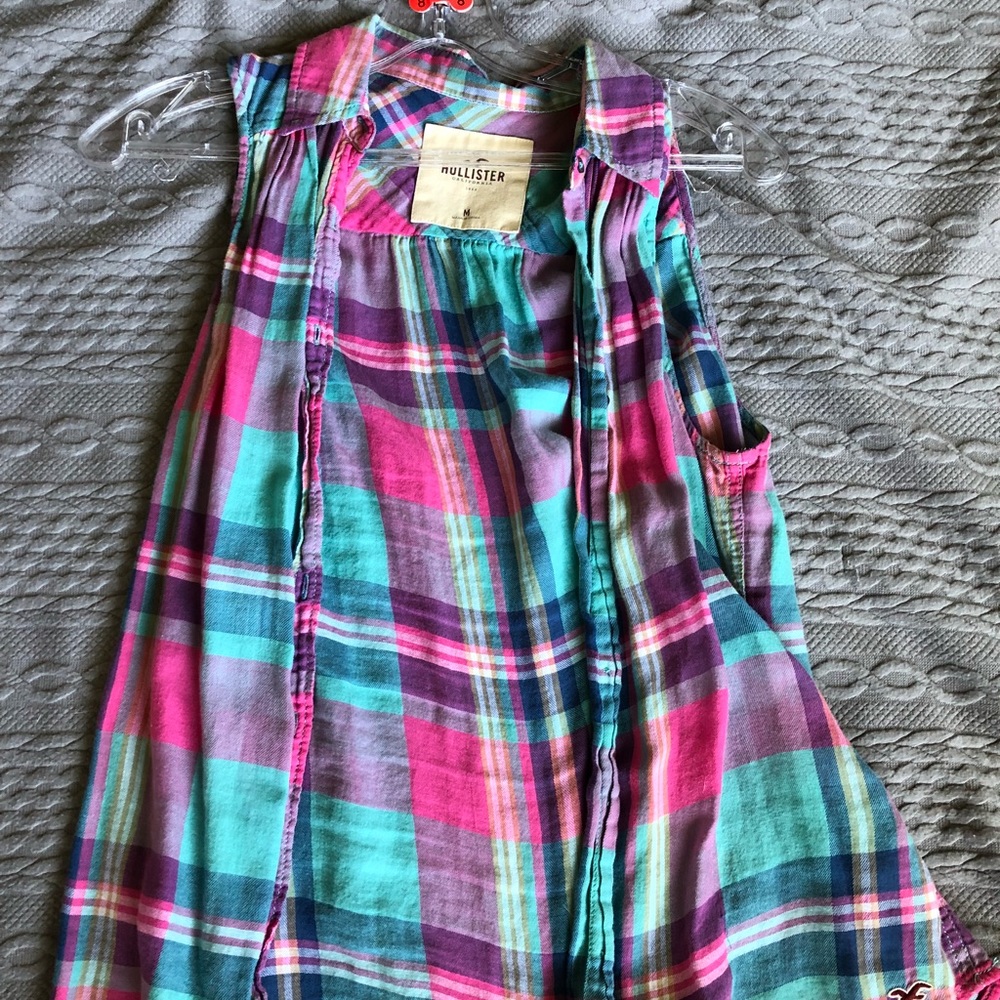 Hollister plaid fabric vest